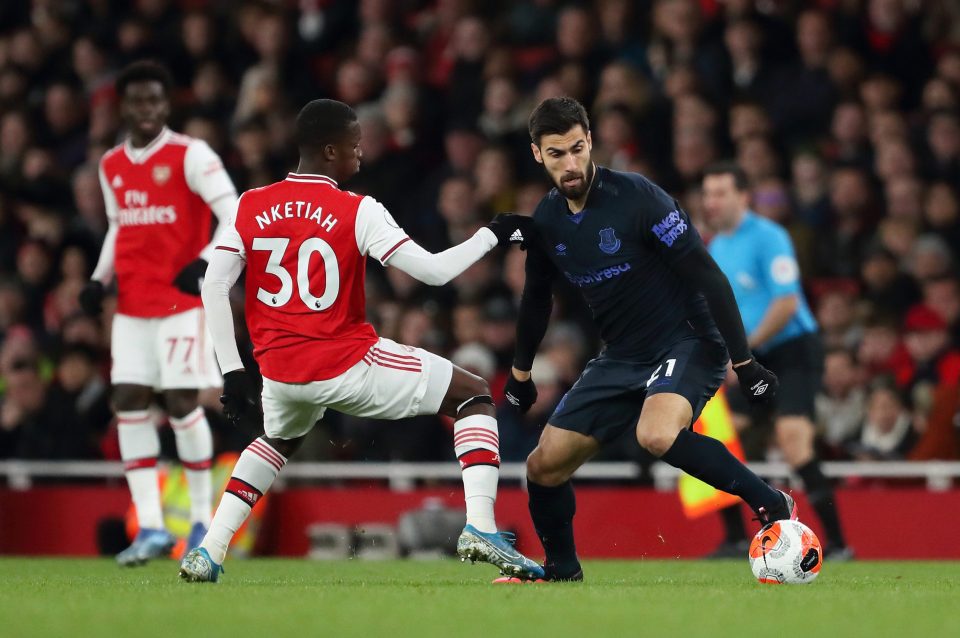  Everton midfielder Andre Gomes returned to action against Arsenal at the Emirates after a shocking leg break