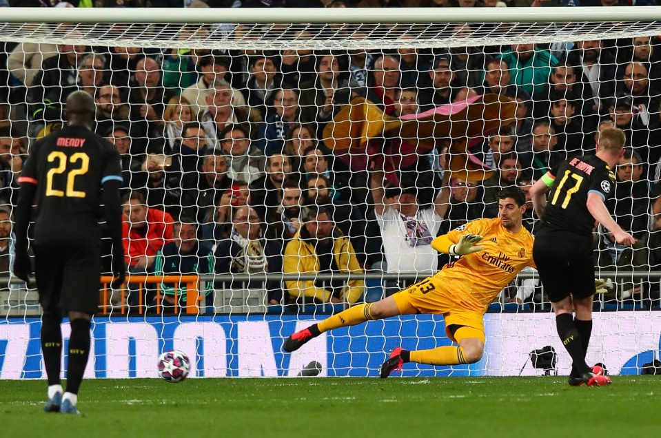  De Bruyne slotted past his Belgian team-mate Thibaut Courtois