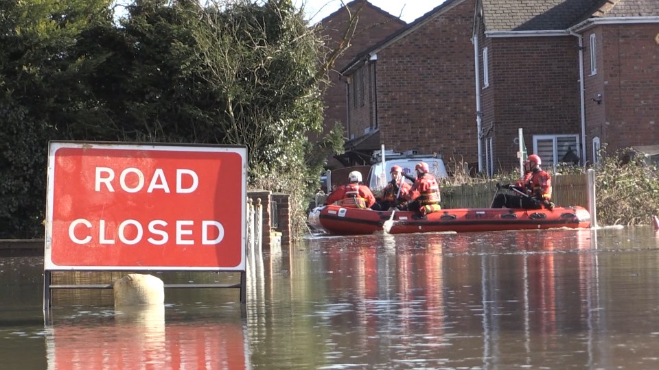  Members of the coastguard arrive in Snaith, East Riding of Yorkshire