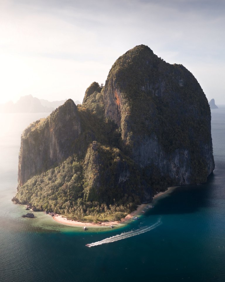  'The Island | Philippines' by @leemumford8 - El Nido has some of the most breathtaking scenery, says the snapper. It's known for its white-sand beaches, crystal-clear waters and coral reefs