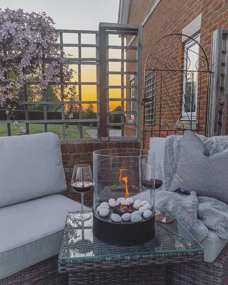  The garden is the perfect place to enjoy a glass of wine