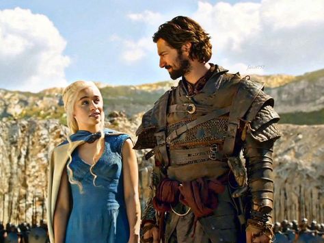  Daenerys and Daario struck up a casual romance