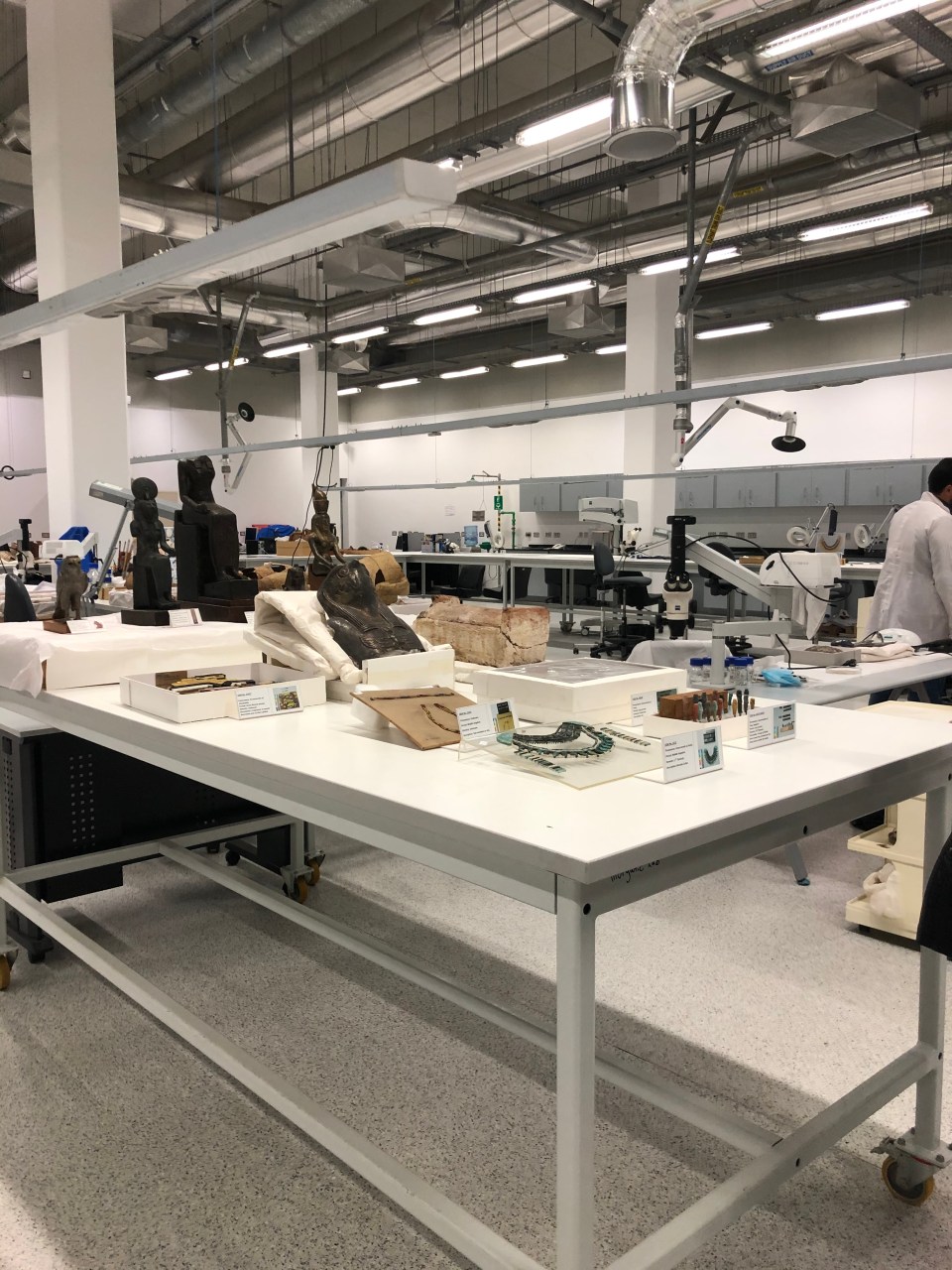  Experts are working hard to restore lots of different artefacts so they can go on display, including many that aren't associated with Tutankhamun