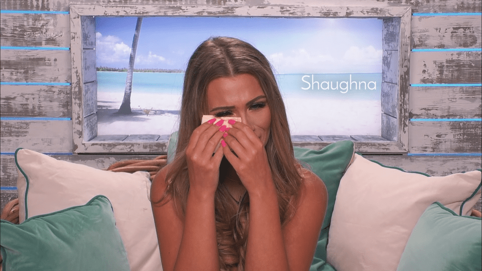  Shaughna ran to the beach hut after Callum told her his feelings for Molly are strong