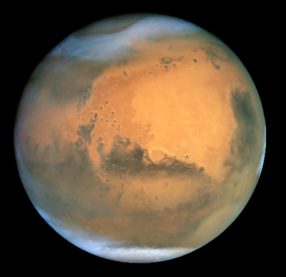 Mars is capped with icy poles that could be hiding alien life