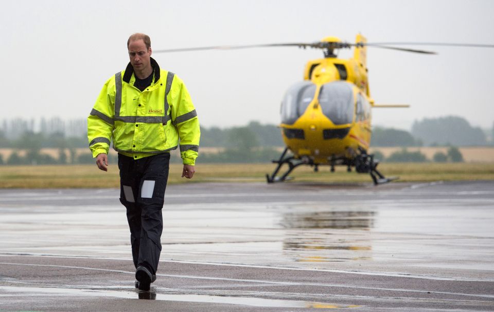  Prince William wants to return to his air ambulance duties to serve the country during the coronavirus crisis