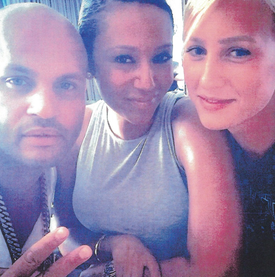  Mel B, centre, with her former husband Stephen Belafonte and their nanny Lorraine Gilles