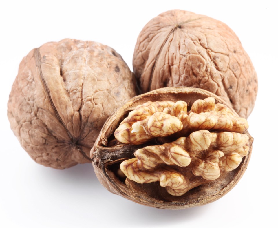 Women who eat a couple of handful of walnuts a week are more likely to be ‘healthy agers’