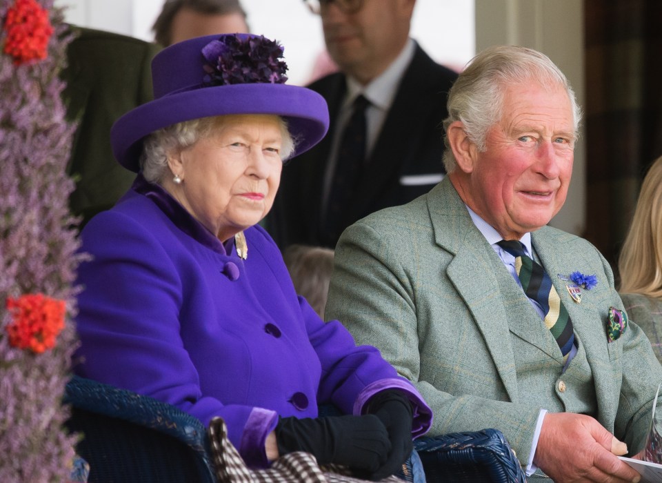  Prince Charles saw the Queen a day before becoming contagious with coronavirus