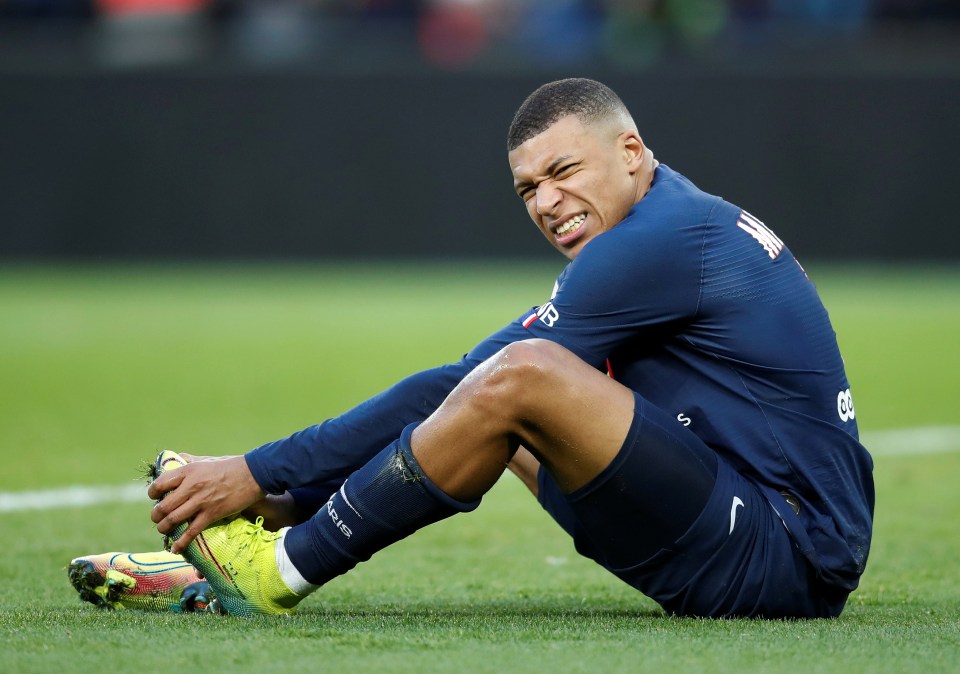  Kylian Mbappe has been tested for coronavirus after a bout of angina