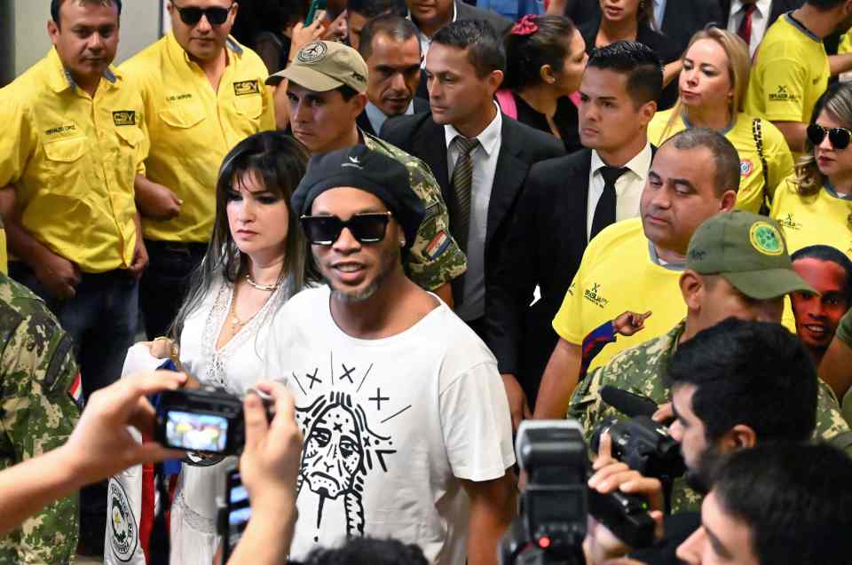  Ronaldinho Gaucho arrives at Silvio Pettirossi International Airport in Luque, near Asuncion, before heading to the Hotel Yacht Y Golf Club