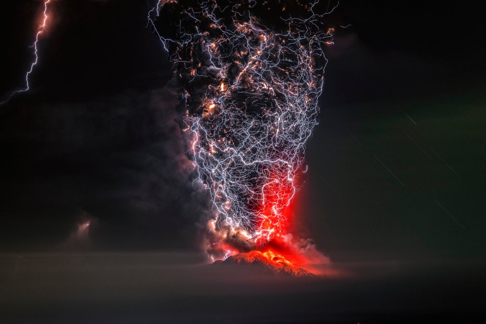  A 'dirty storm' during the eruption of the Calbuco volcano in Chile