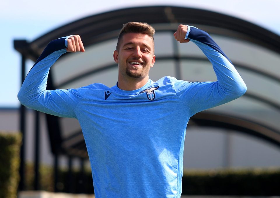  Man Utd seem to have lost pole position to PSG in the pursuit of Lazio and Serbia midfielder Sergej Milinkovic-Savić