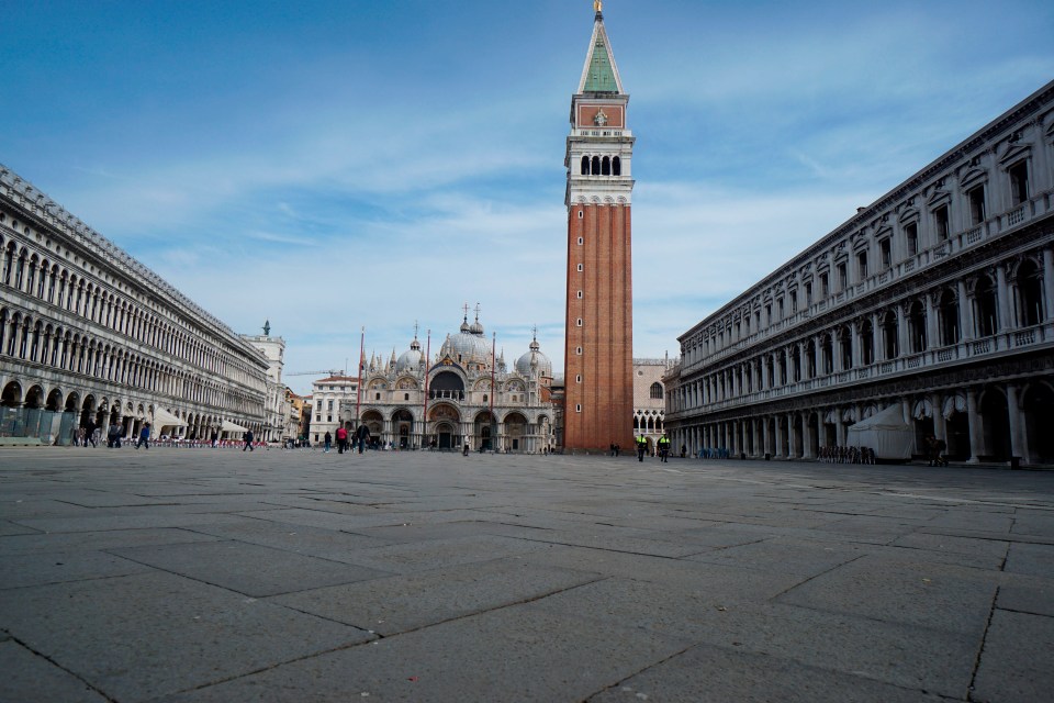  St. Mark's Square in Venice was deserted after the country was placed in lockdown