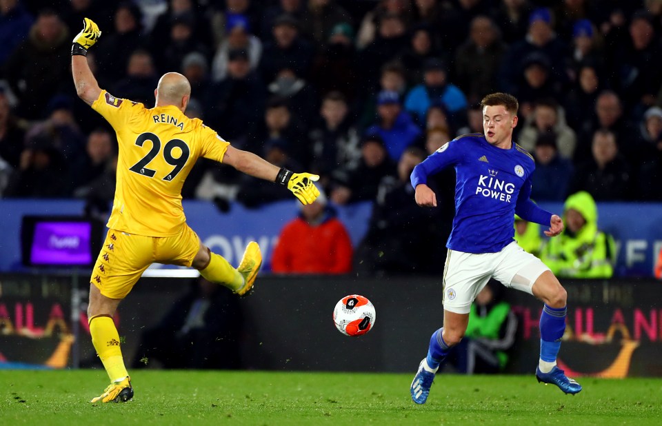  Reina took a gamble - and it didn't pay off as Leicester scored