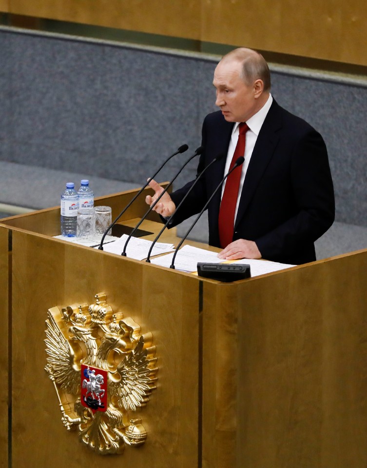  Putin addressed the lower house over constitutional changes