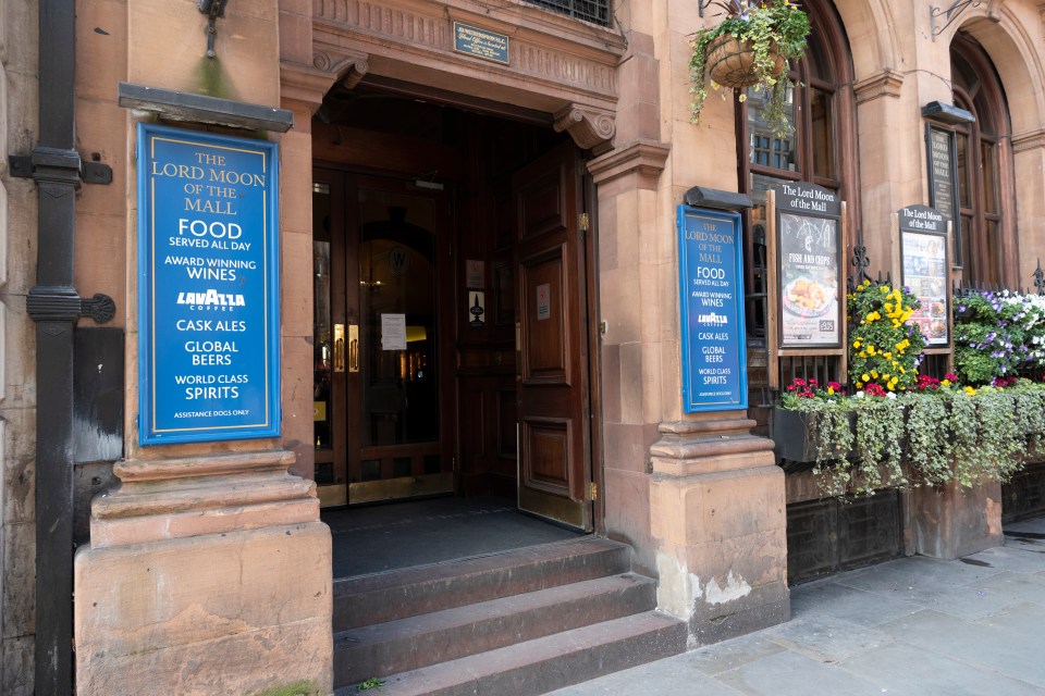  A Wetherspoon pub in Whitehall was closed for deep cleaning following the Coronavirus outbreak