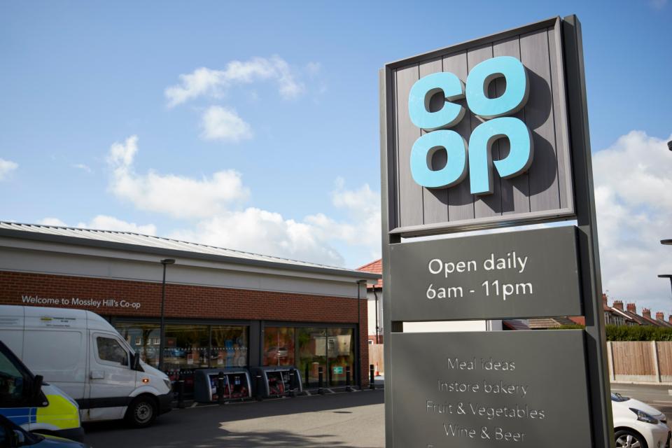  Co-op is taking on 5,000 more staff and it wants to help hospitality workers out of jobs