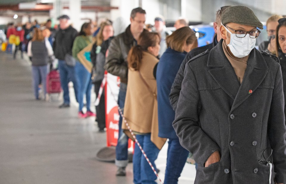  Witnesses say people blatantly ignored social distancing rules as they crammed into queues