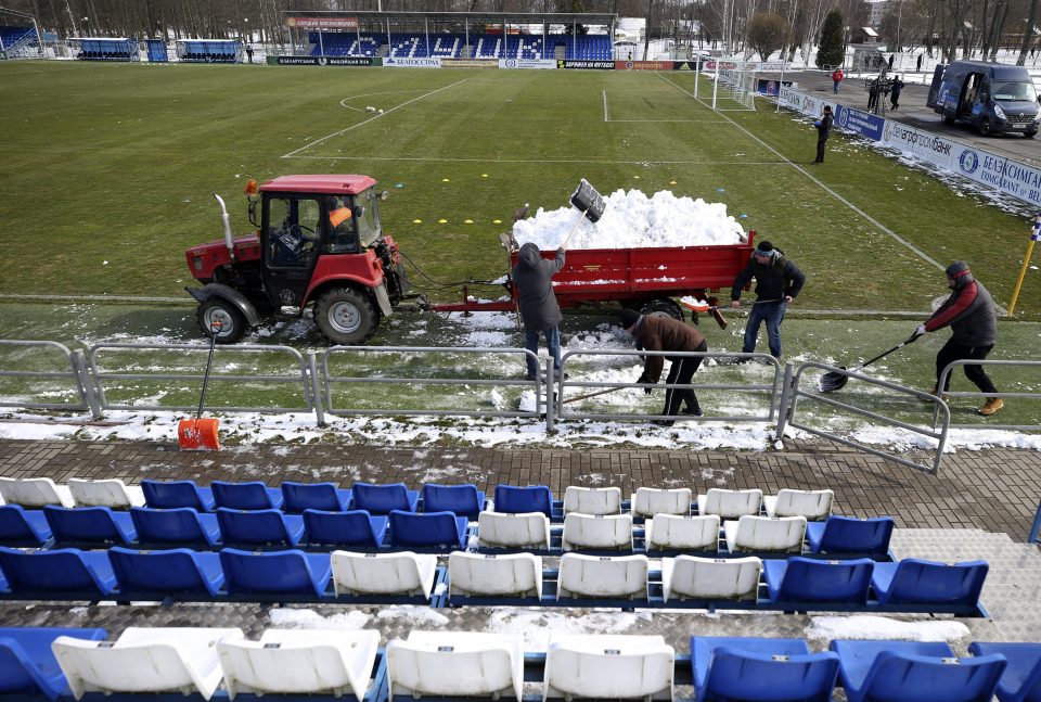  Snow or coronavirus - there is no stopping football in Belarus