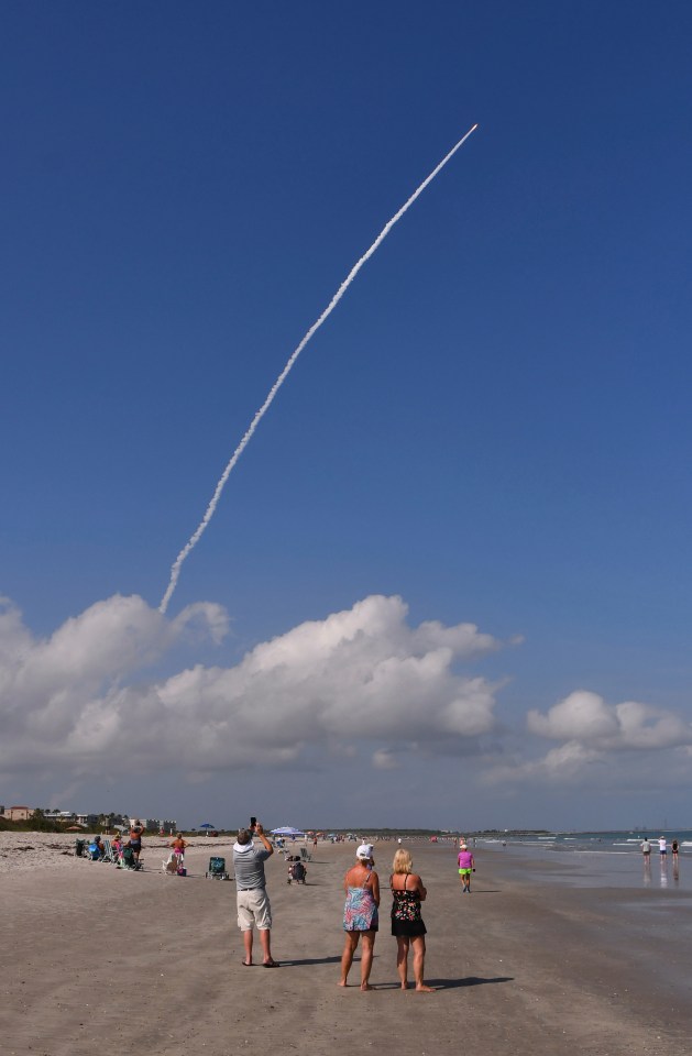  The launch could be seen from a nearby beach