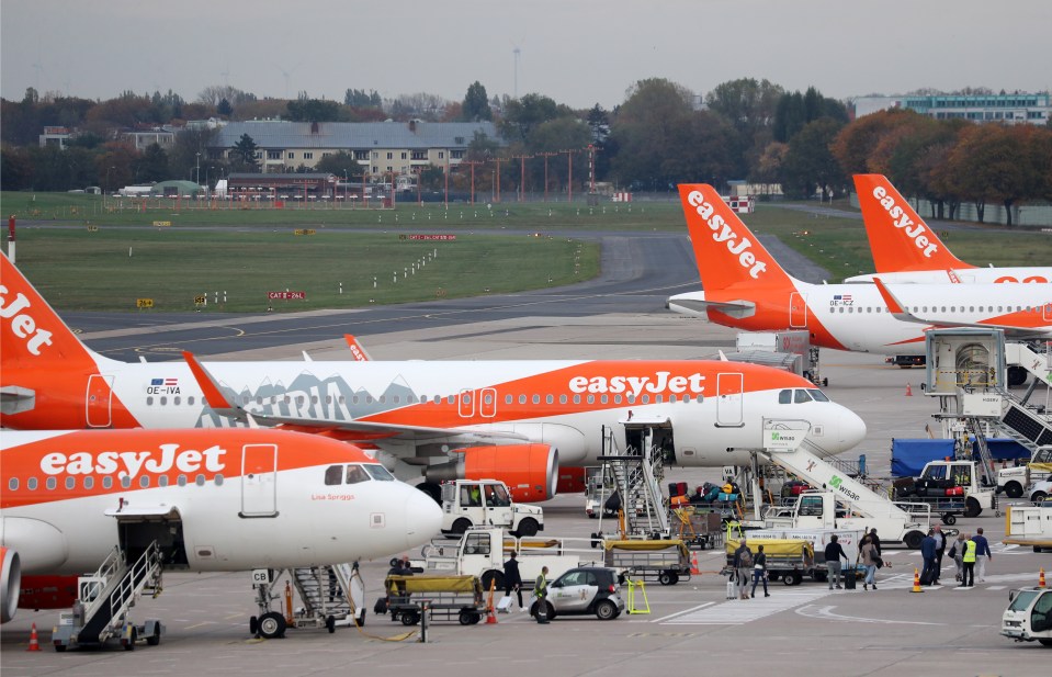 4,000 easyJet staff in the UK have been furloughed