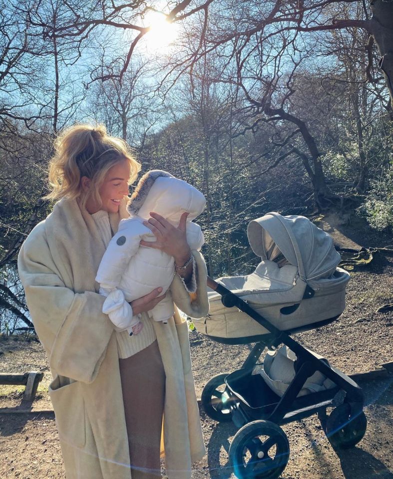  Lydia Bright revealed her baby had got conjunctivitis