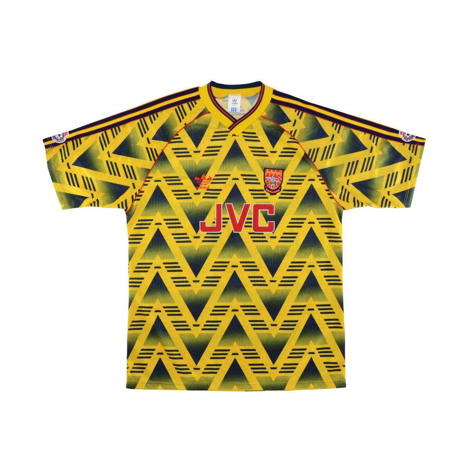  Ian Wright is a huge fan of Arsenal's bruised banana kit