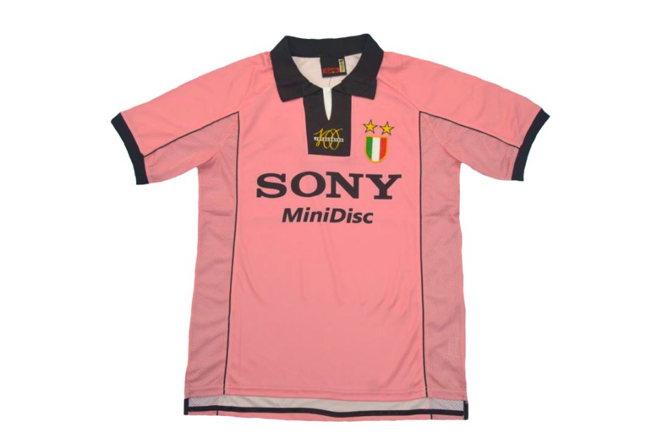  Juventus wore the pink strip in the same season they lifted the Serie A