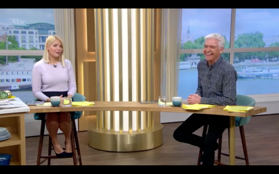  The pair opened the show by sitting at opposite ends of their breakfast bar