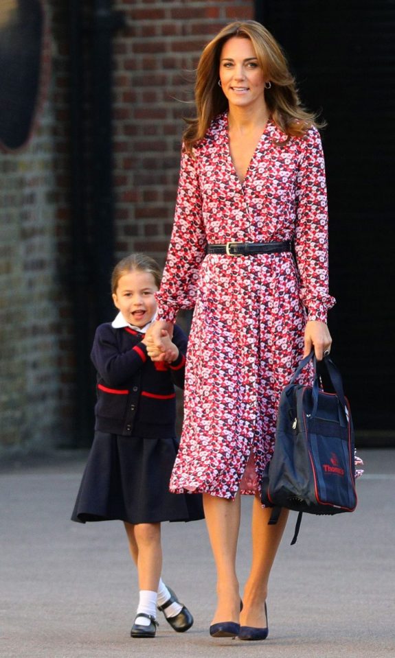  Kate Middleton takes the children to school and is there at teatime whenever possible