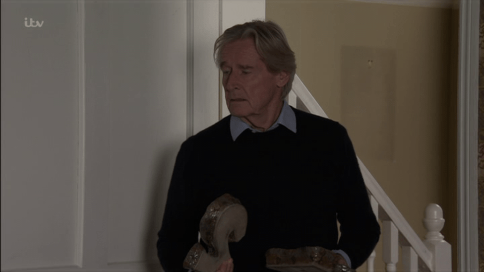  Ken Barlow bid farewell to the cobbles of Corrie tonight