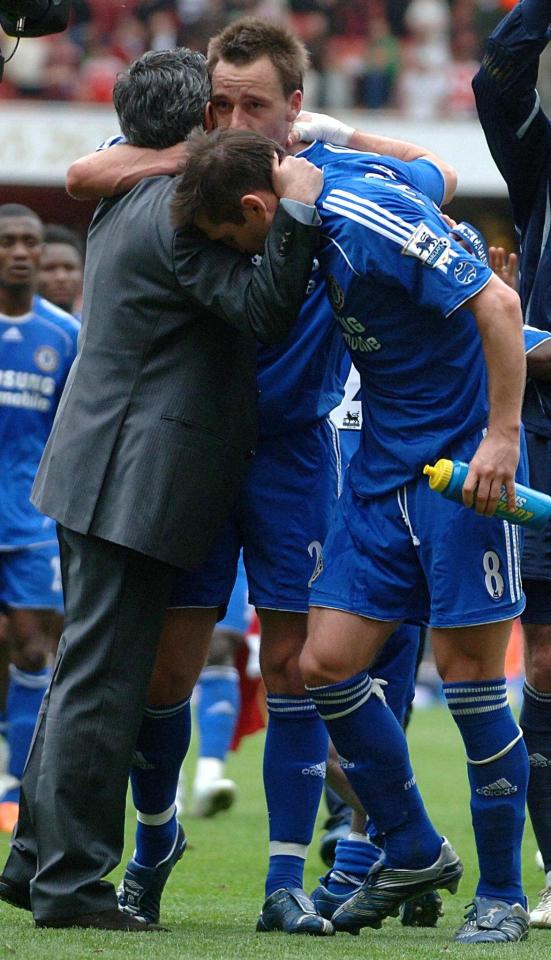  John Terry revealed the Chelsea changing room broke down in tears after Jose Mourinho was sacked in 2007 and begged the board to reverse their decision