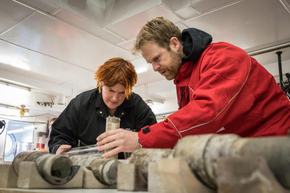  Professor Tina van de Flierdt and Dr Johann Klages work on the sample of ancient soil