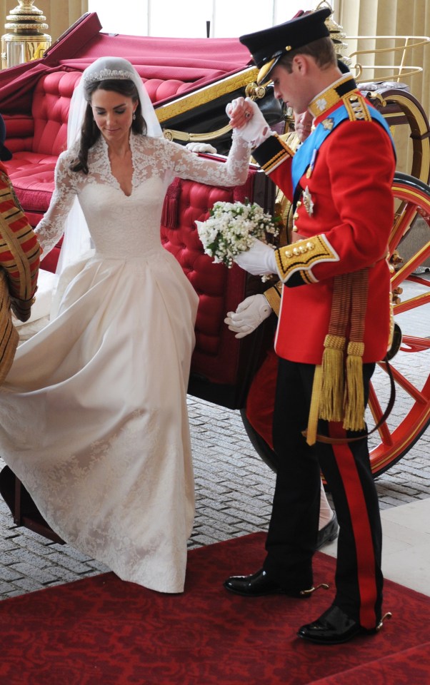 One of her lessons was how to protect her modesty while getting out of a carriage