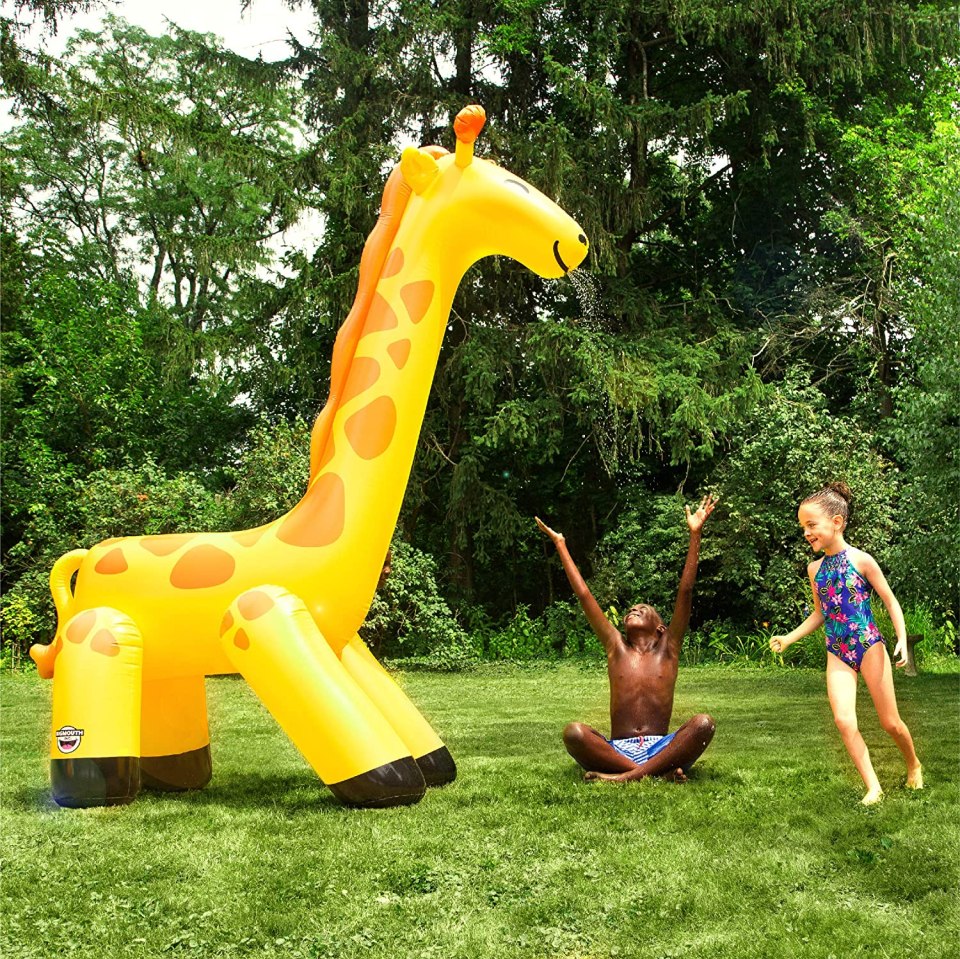  Studio is selling a 10ft giraffe sprinkler - and the kids will love it