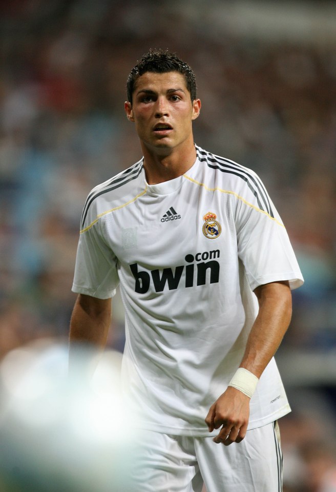  Cristiano Ronaldo sealed a then-world record transfer from Manchester United to Real Madrid in 2009