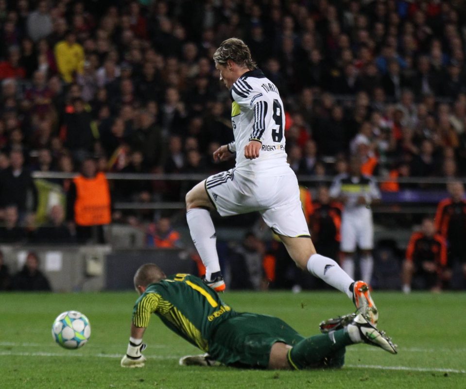  Fernando Torres goes round Victor Valdes on his way to scoring the famous goal at the Nou Camp