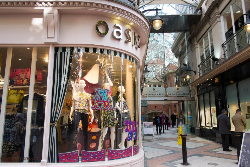  Oasis and its sister store Warehouse are said to be on the brink of administration