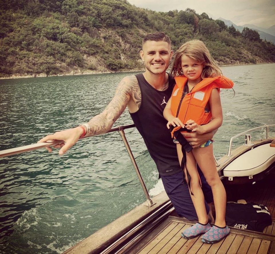  Icardi often shares images sailing on Lake Como