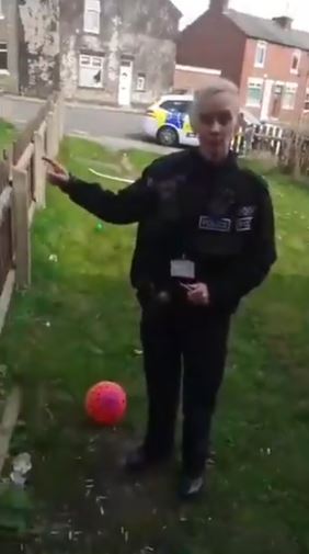  A police officer was filmed telling a resident he couldn't go into his front garden