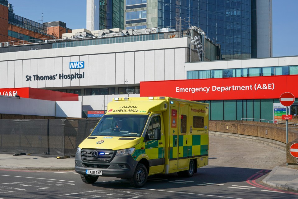  The Prime Minister gave staff at the London intensive care unit a one-minute ovation from his hospital bed