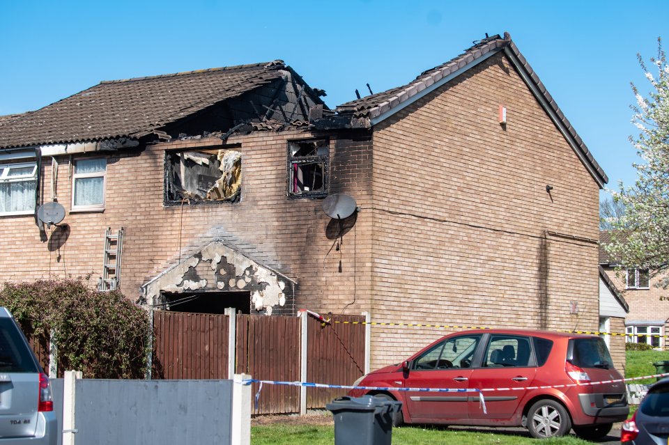  Her husband Dave, daughter Kelly, granddaughter Mackenzie and the two paramedics managed to flee from the house