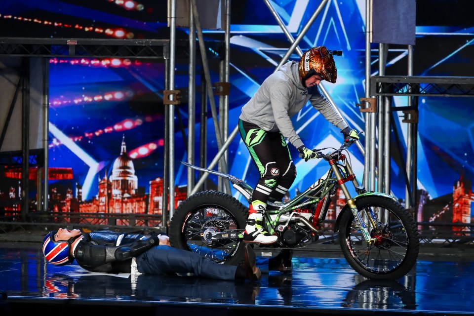  Britain's Got Talent judge David Walliams took part in a stunt that nearly crushed his privates