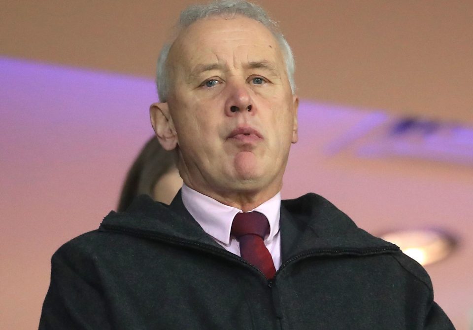  EFL chairman Rick Parry is believed to not want to scrap the seasons for League One and Two clubs