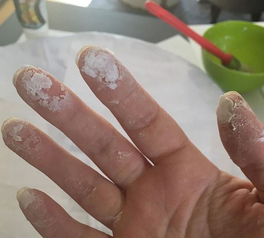  An artist used No More Nails instead of PVA glue while attempting to construct a hatbox. She joked on Instagram that she had no more nails or fingerprints