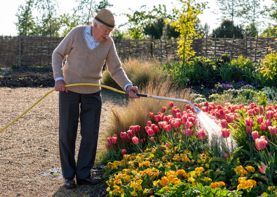  Peter implores Boris to 'fling the gates to the garden centres open, and save the horticultural industry'