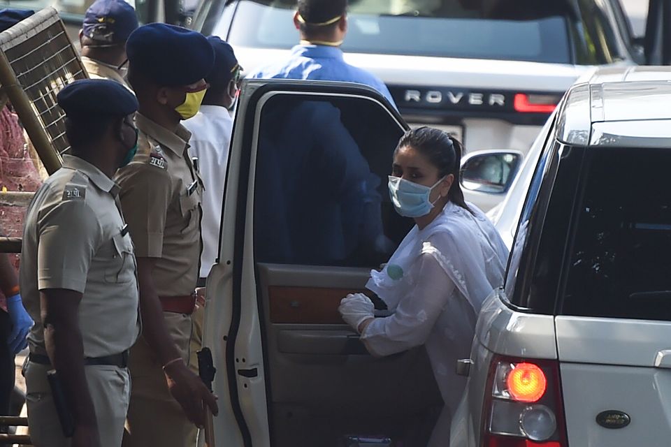  Actor Kareena Kapoor arrives at the crematorium before the funeral