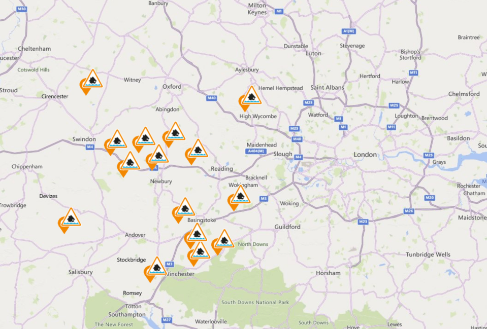  Areas such as High Wycombe, Tidmarsh and North Warnborough could see flooding over the weekend