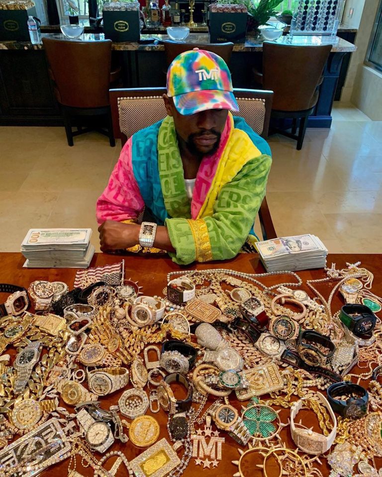  Floyd Mayweather has made $1billion in career earnings but many have claimed he's actually 'broke'